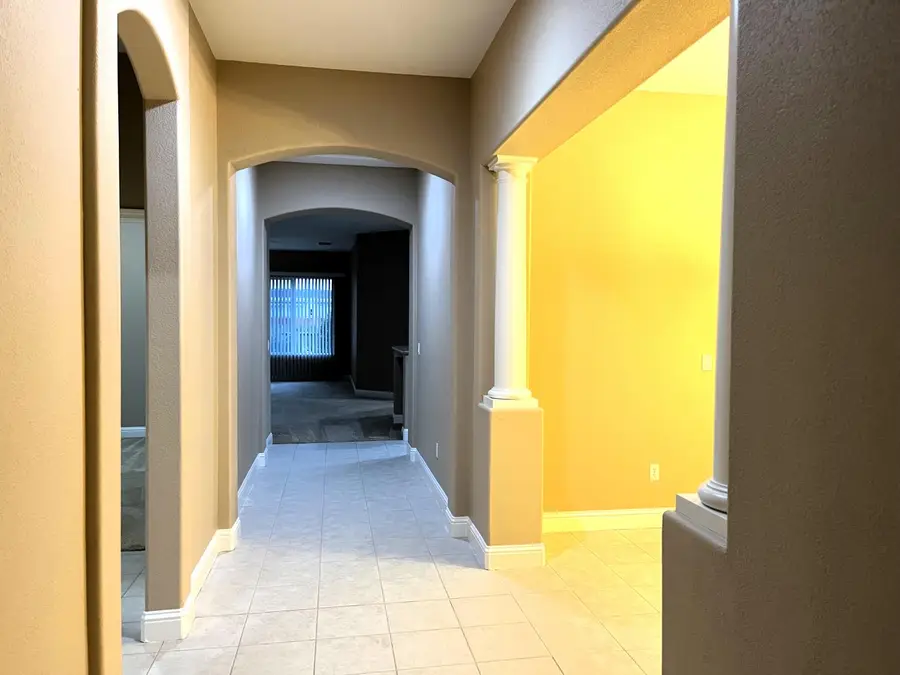 596 Hudson Avenue, Oakdale, CA 95361 - Image #3