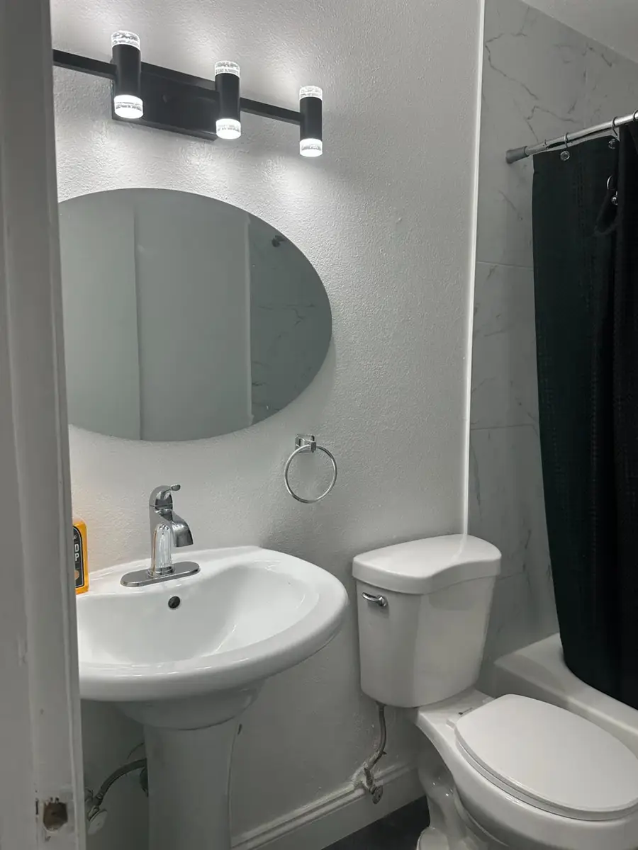 420 E Bianchi Road #4, Stockton, CA 95207 - Image #3