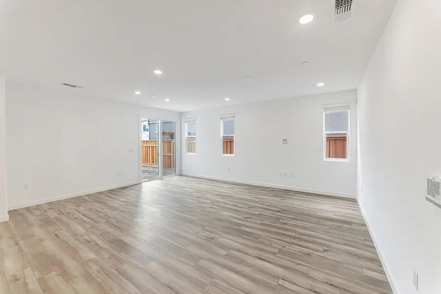 1566 N Central Parkway, Mountain House, CA 95391 - #3