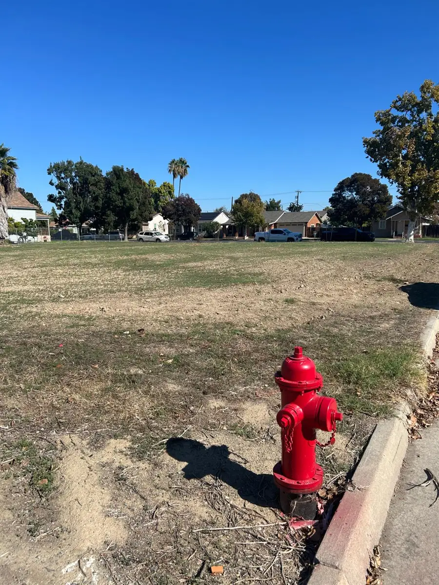 1563 P Street, Newman, CA 95360 - Image #3