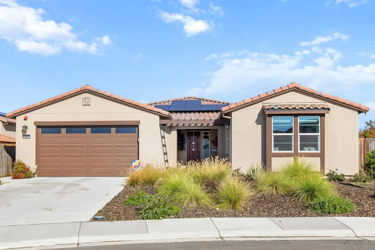 242 Mckays Point Pl, West Sacramento, CA 95605 - Image #1