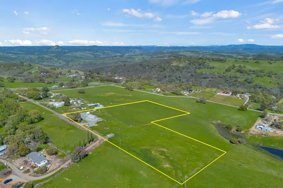 6736 Messinger Flat Road, Valley Springs, CA 95252 - Image #2