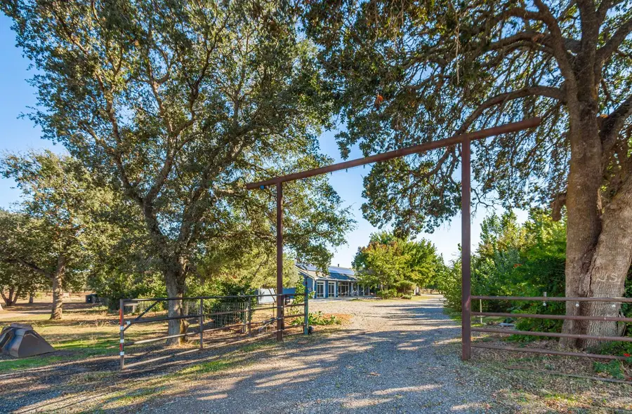 664 Perkins Road, Arbuckle, CA 95912 - Image #3