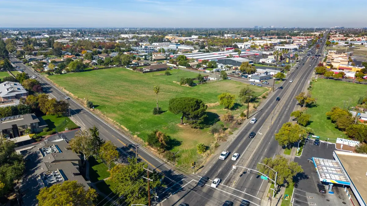7298 Stockton Boulevard, Sacramento, CA 95823 - Image #1