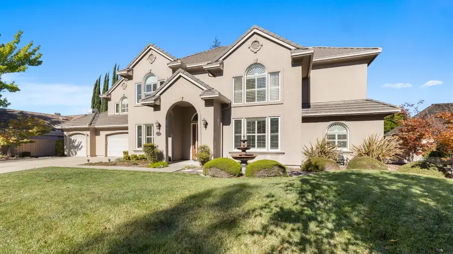 827 Lake Front Drive, Sacramento, CA 95831 - Image #2