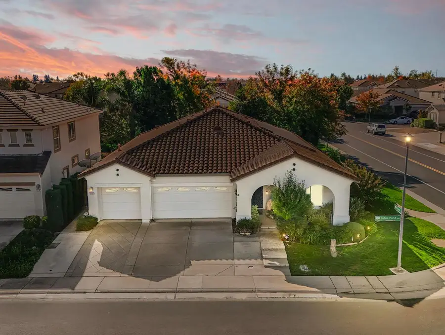 5210 Lotus Pond Way, Elk Grove, CA 95757 - Image #2