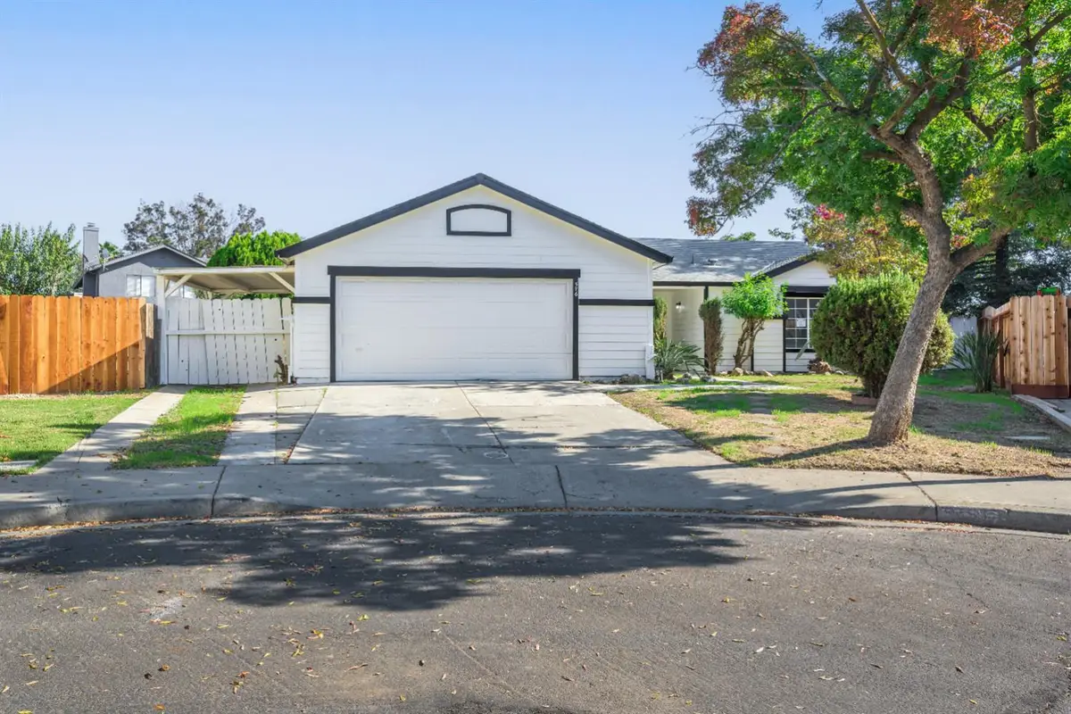 576 Moray Way, Patterson, CA 95363 - Image #1