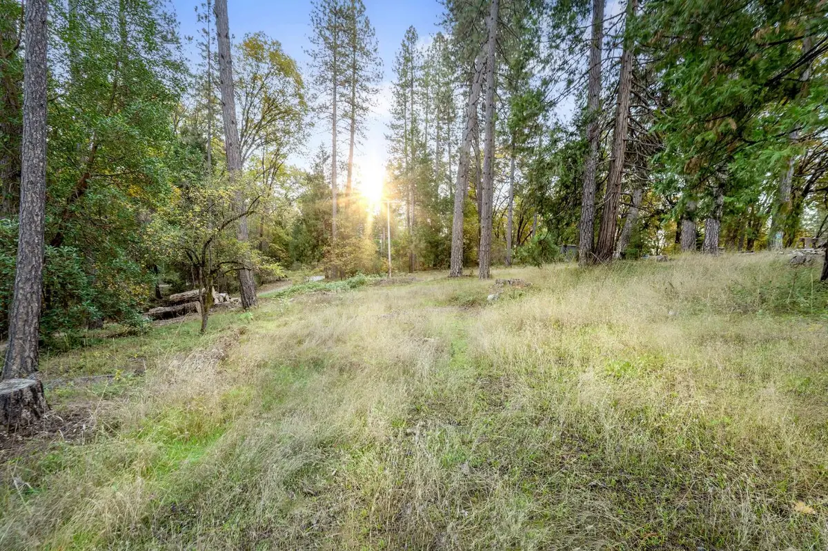 10376 Smith Road, Grass Valley, CA 95949 - Image #1