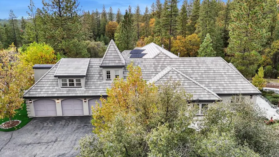 11966 Logans Run Court, Grass Valley, CA 95945 - Image #2