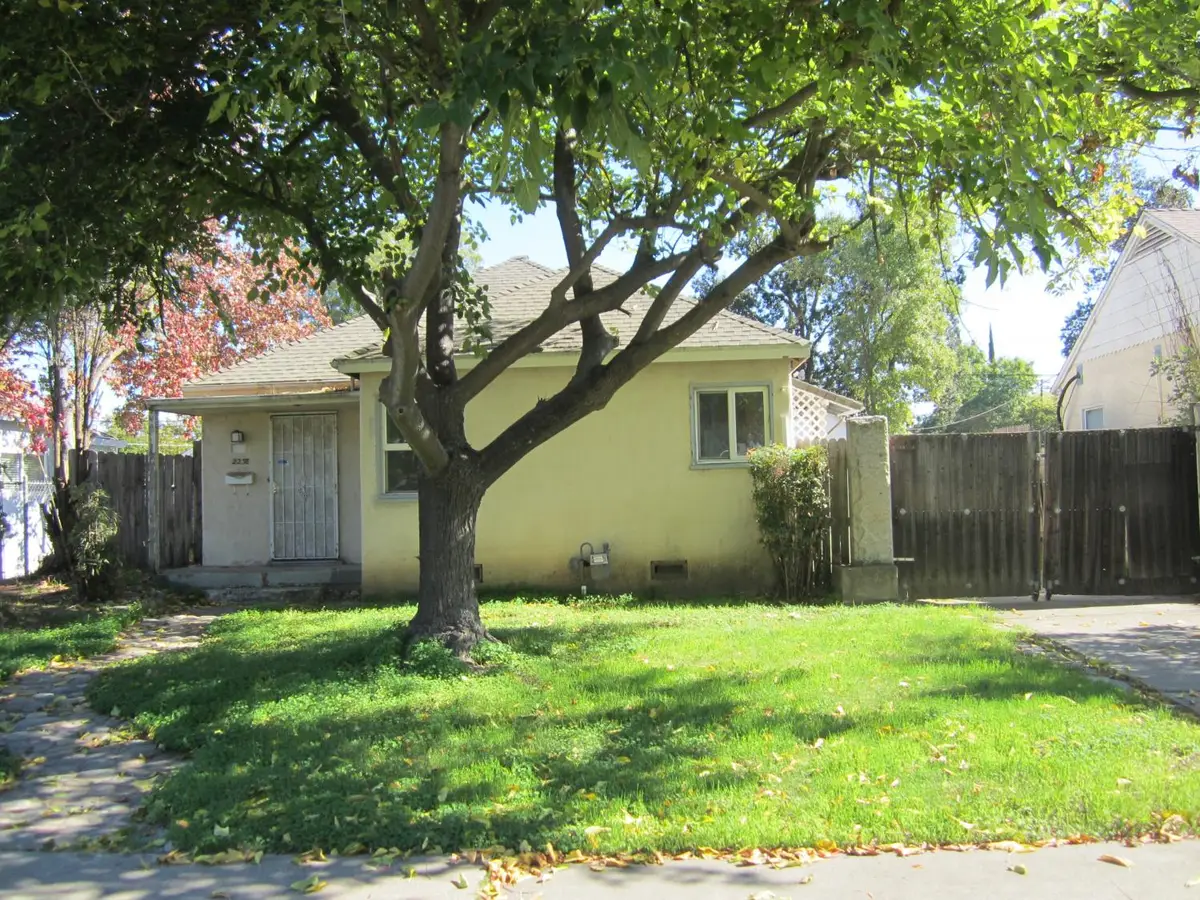 2238 Fernley Avenue, Sacramento, CA 95815 - Image #1