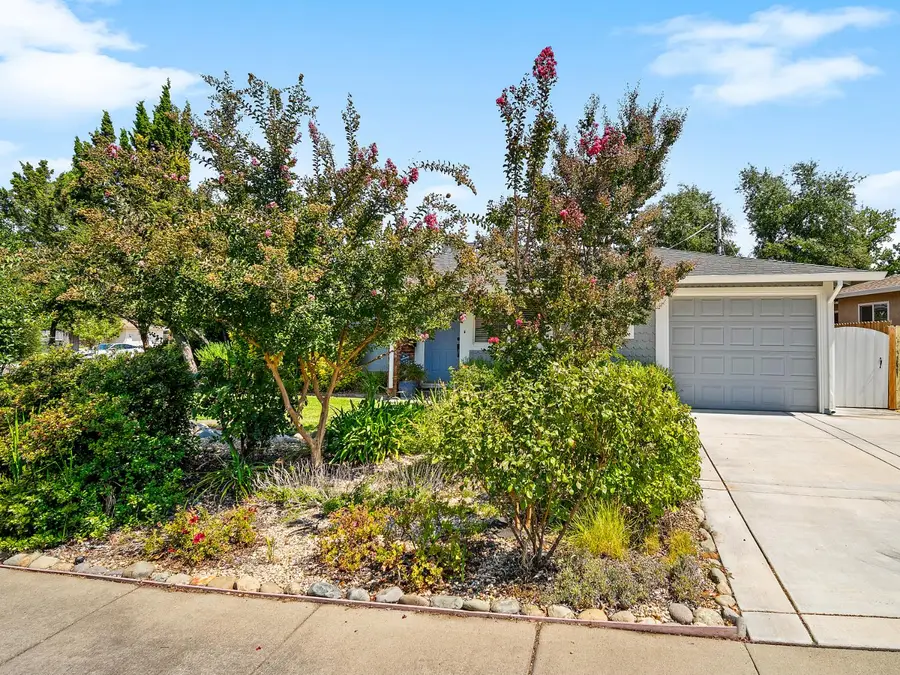 1328 Topaz Way, Sacramento, CA 95864 - Image #2