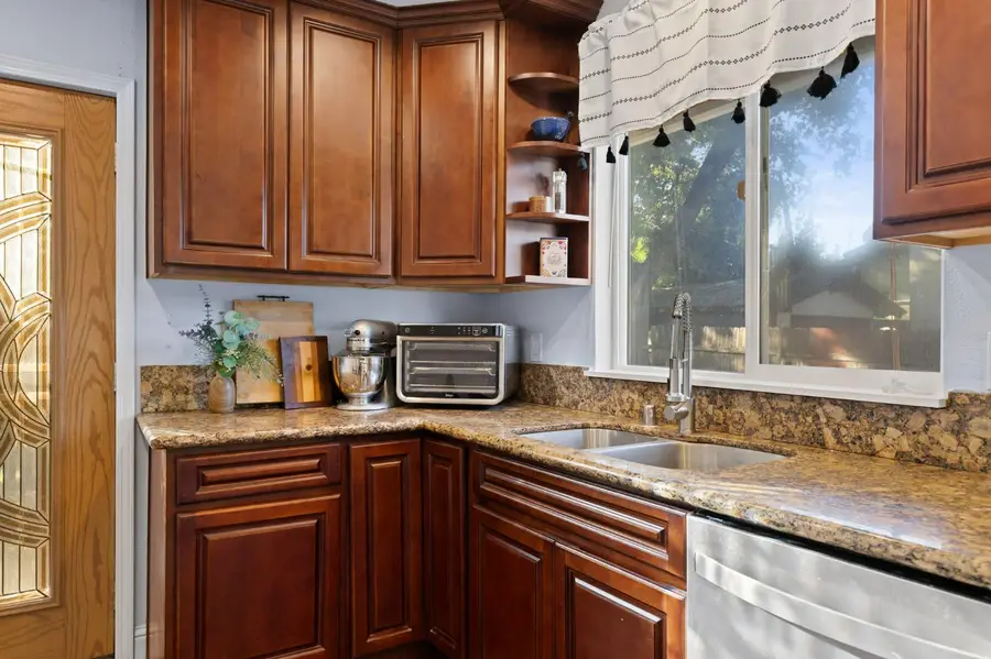 608 Yolo Street, West Sacramento, CA 95605 - Image #3