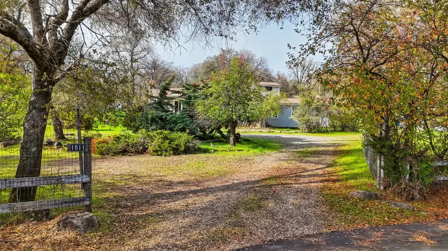 1811 Little Creek Road, Auburn, CA 95602 - Image #2
