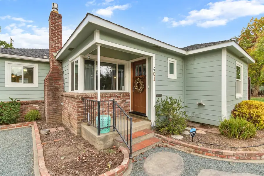 601 Blackwood Street, Sacramento, CA 95815 - Image #2