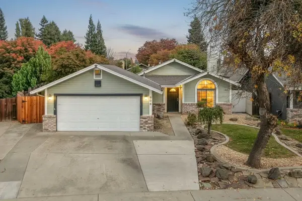 908 Deer Park Drive, Modesto, CA 95358