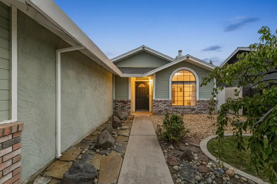 908 Deer Park Drive, Modesto, CA 95358 - Image #3