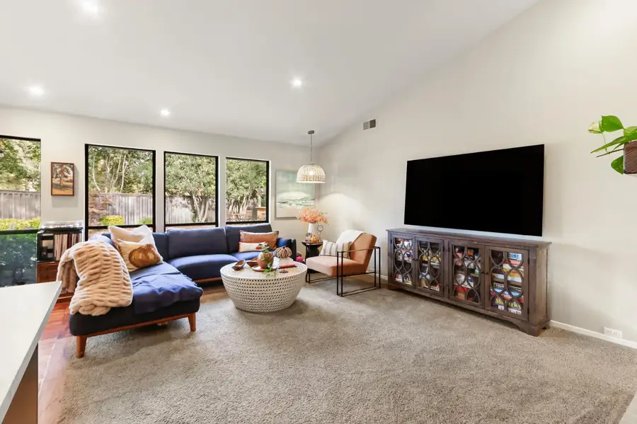 3328 Oak Stream Court, Carmichael, CA 95608 - Image #2