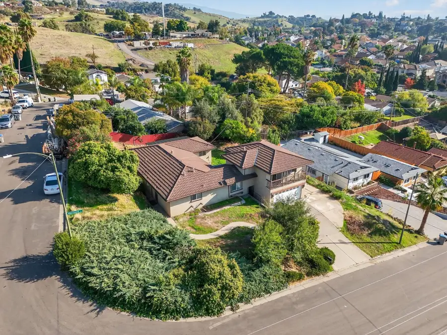 3772 Marchant Drive, San Jose, CA 95127 - Image #2