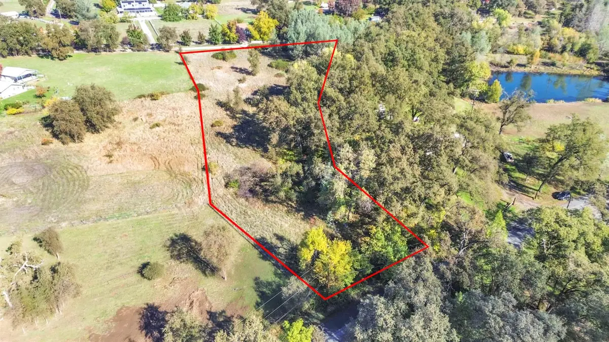 10185 Valley Drive, Rough And Ready, CA 95975 - Image #1