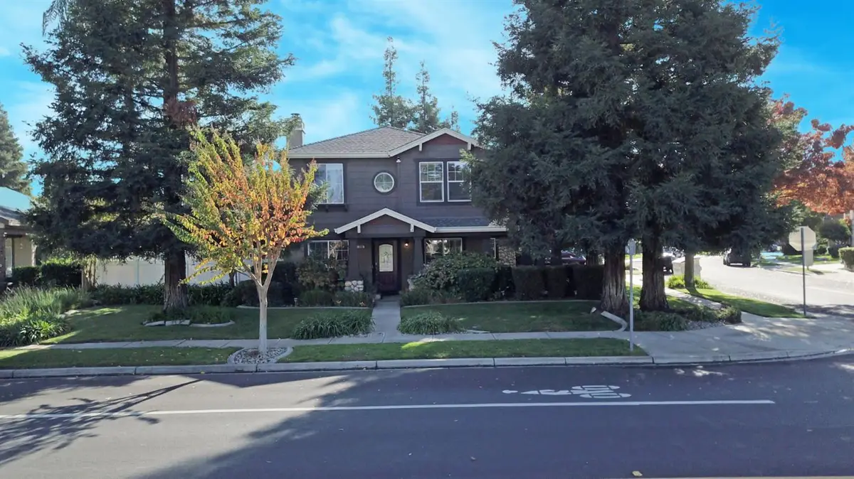 326 W Springer Drive, Turlock, CA 95382 - Image #1