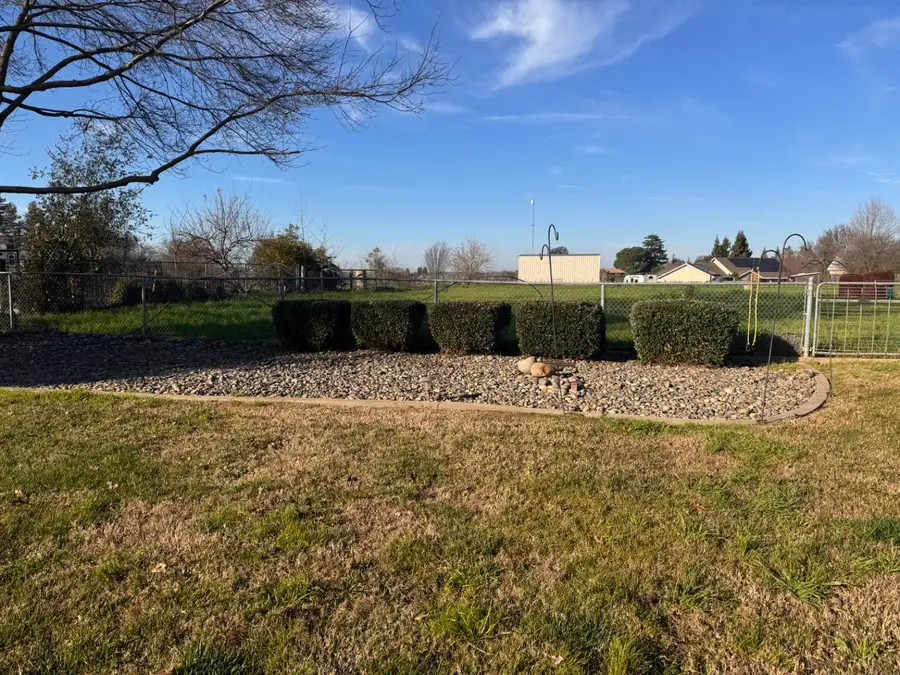 10901 Dixon Road, Oakdale, CA 95361 - #3