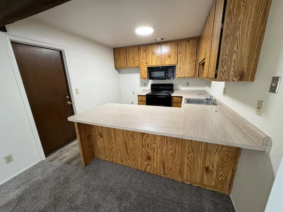 2 Topam Court, Sacramento, CA 95833 - Image #3