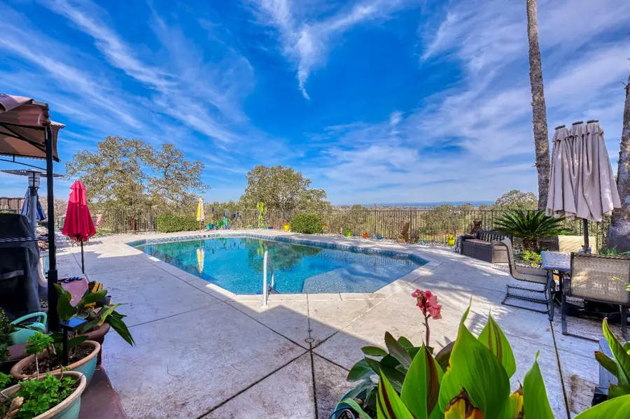 21285 E Acampo Rd, Clements, CA 95227 - Image #3