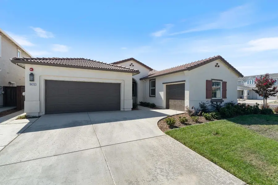 8420 Haley Circle, Elk Grove, CA 95757 - Image #2