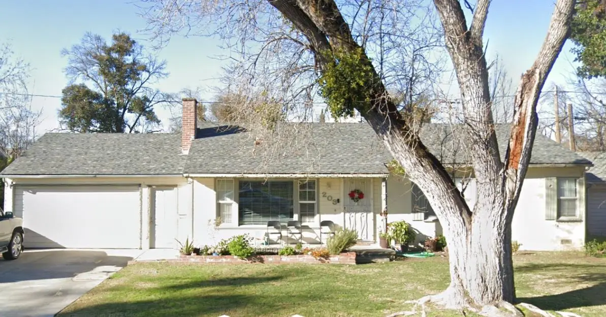 203 Las Palmas Ave, Modesto, CA 95354 - Image #1