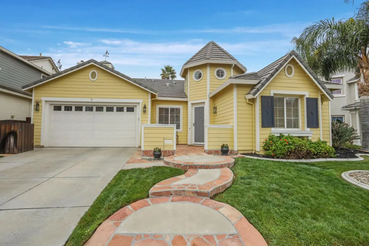 2307 Lighthouse Circle, Tracy, CA 95304 - Image #1