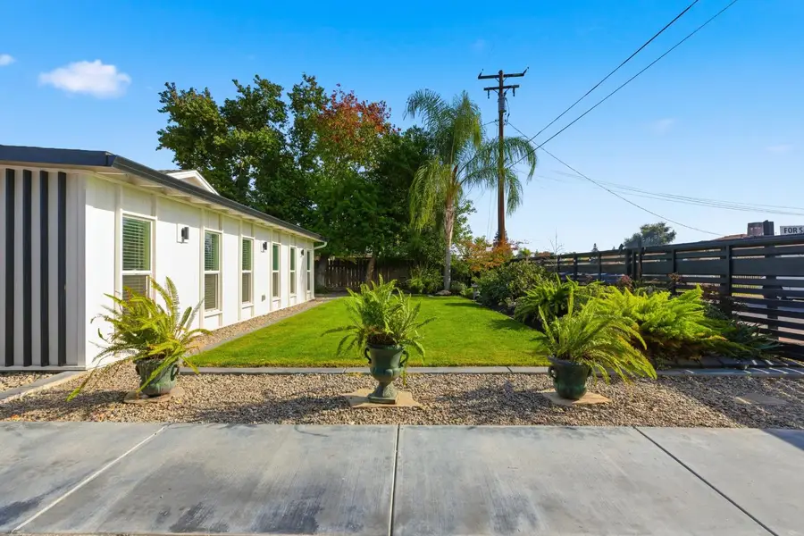 2225 Davis Way, Modesto, CA 95351 - Image #3