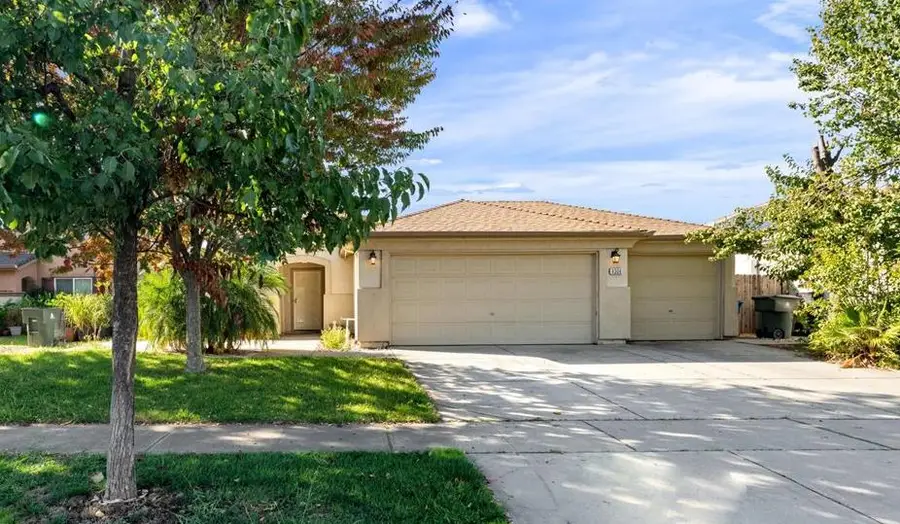 4304 Bluebell Avenue, Olivehurst, CA 95961 - Image #2