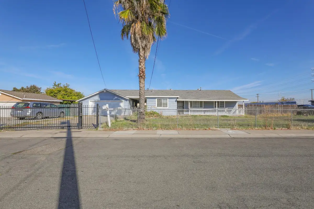 2827 Toy Avenue, Sacramento, CA 95822 - Image #1