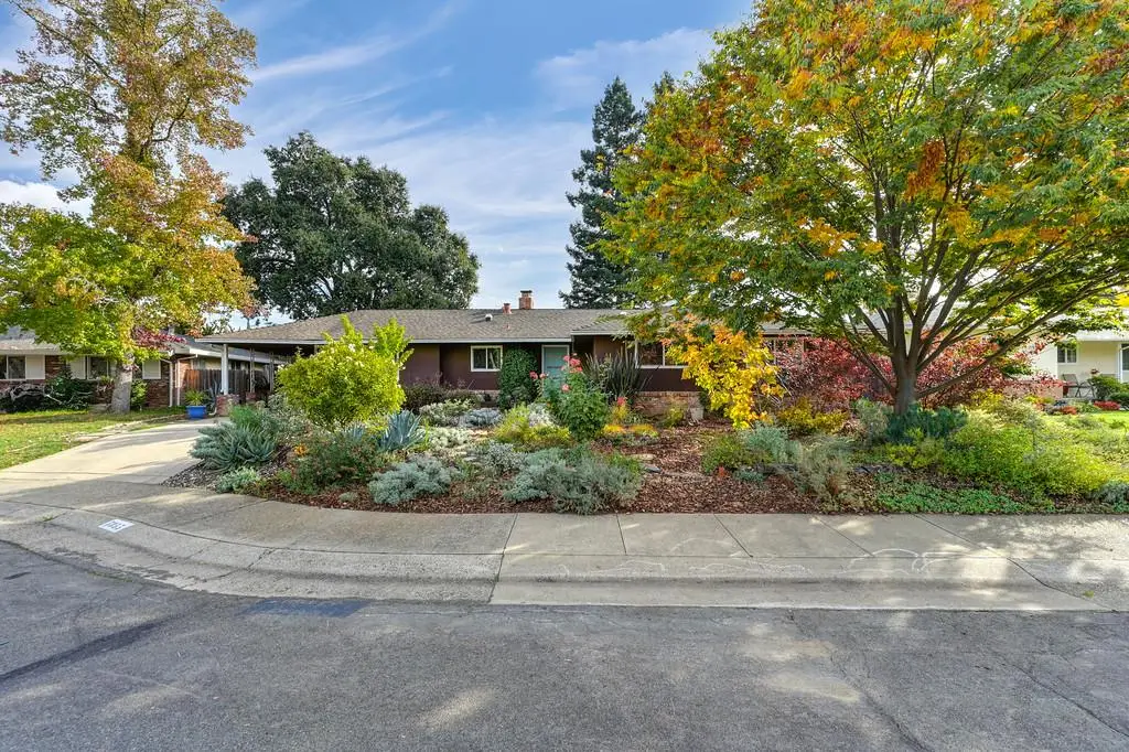 5855 Annrud Way, Sacramento, CA 95822 - Image #1