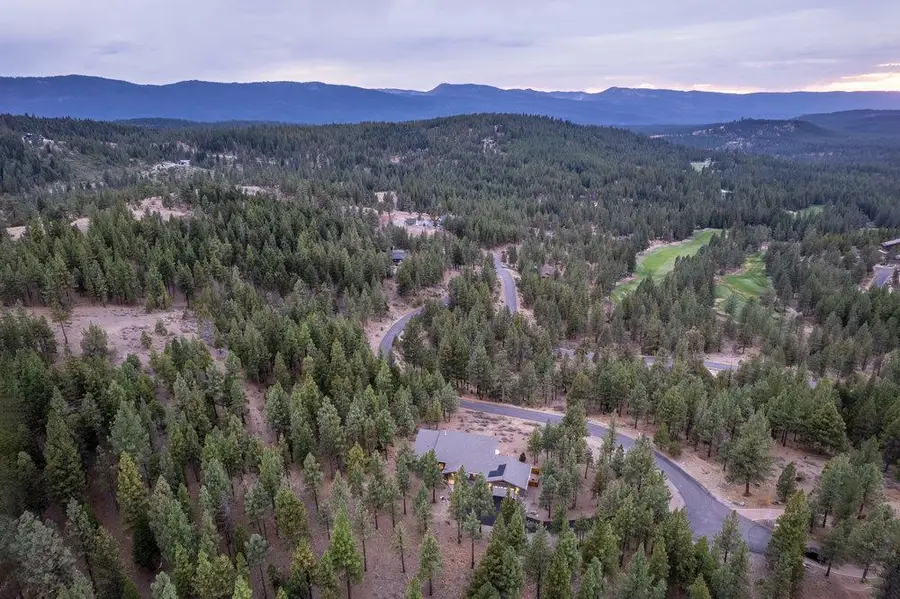 522 Nighthawk, Portola, CA 96122 - Image #2