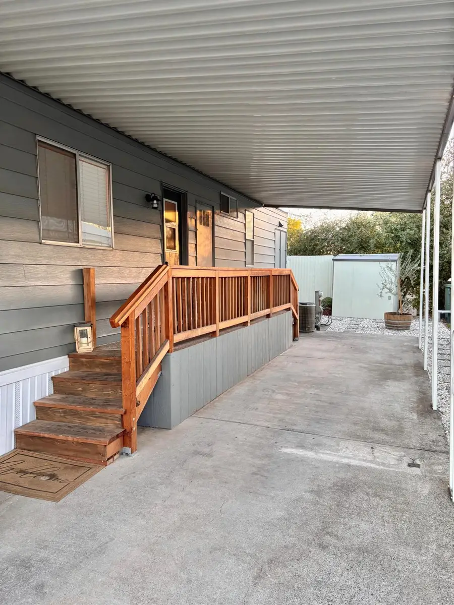 4298 Oakwood St, Rocklin, CA 95677 - Image #3