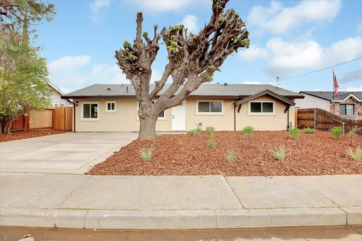 1953 Glenmore Drive, Olivehurst, CA 95961 - Image #1