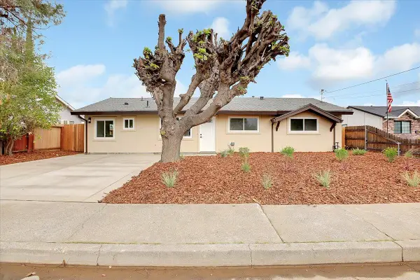 1953 Glenmore Drive, Olivehurst, CA 95961