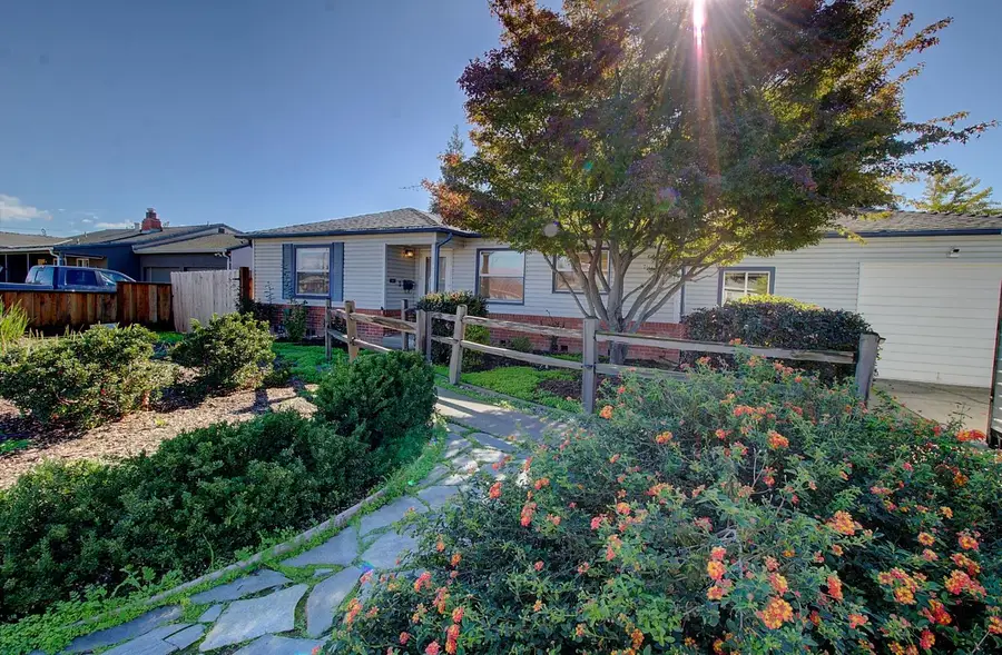 1421 Pontiac Street, Oakdale, CA 95361 - Image #2