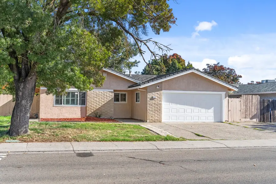 8614 Tam O Shanter Drive, Stockton, CA 95210 - Image #2