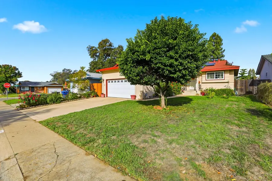 7545 Almondwood Avenue, Citrus Heights, CA 95610 - Image #2