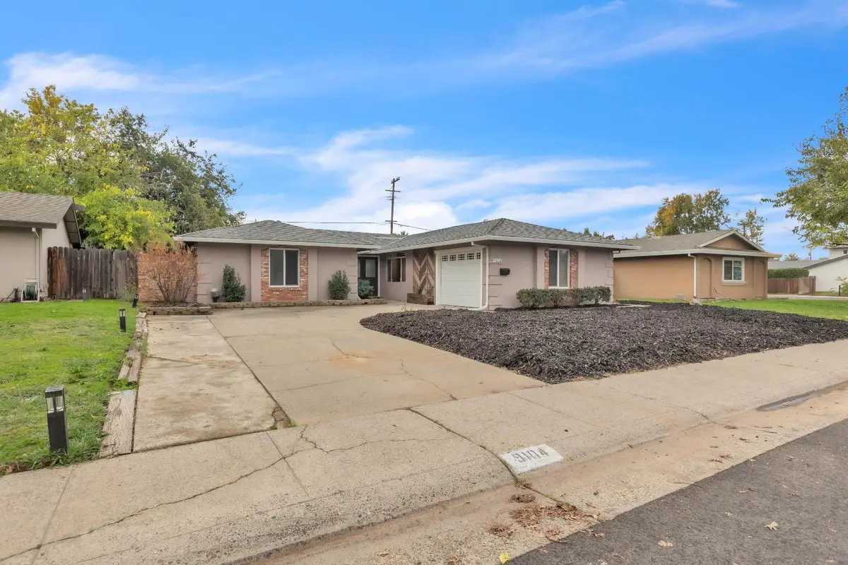 9104 Feather River Way, Sacramento, CA 95826 - Image #1