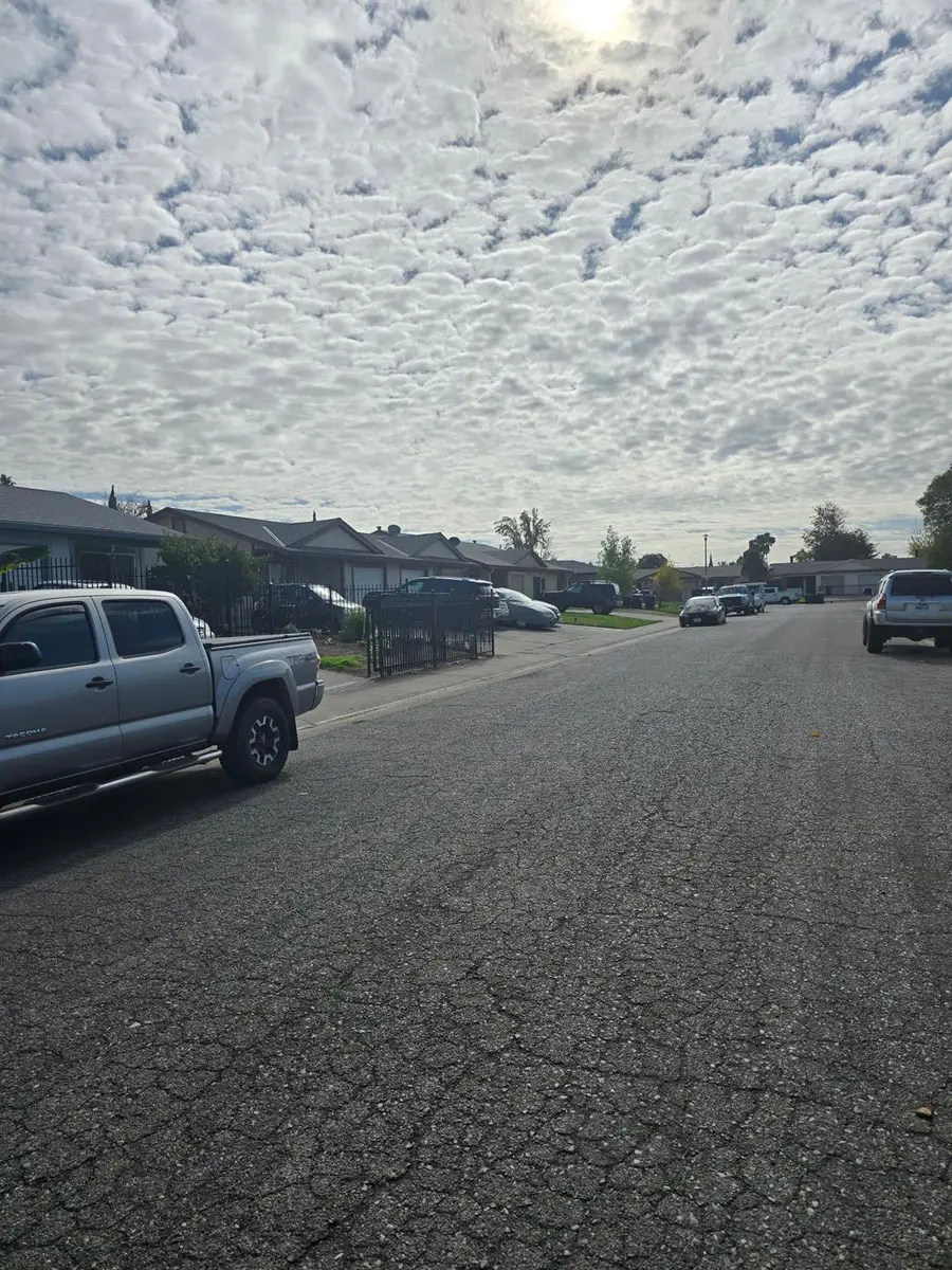 7462 Della Circle, Sacramento, CA 95828 - Image #3