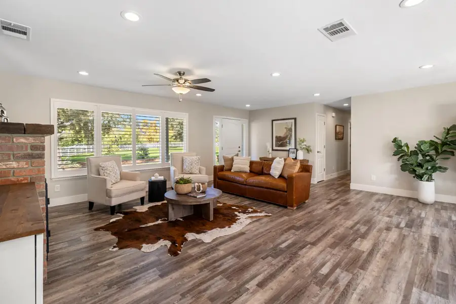 9405 Dillard Road, Wilton, CA 95693 - Image #3