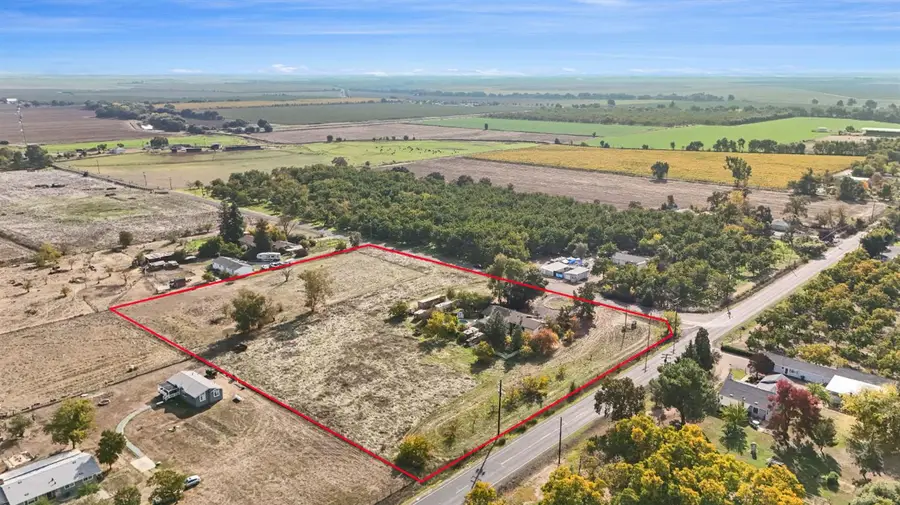 25523 E Groves Road, Farmington, CA 95230 - Image #3