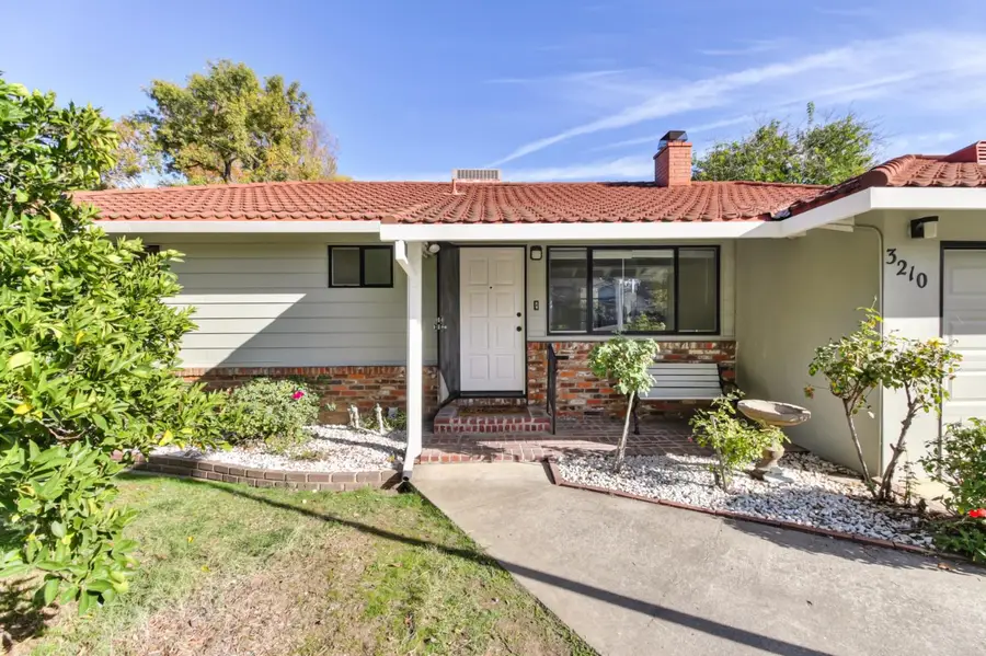 3210 Garfield Avenue, Carmichael, CA 95608 - Image #2