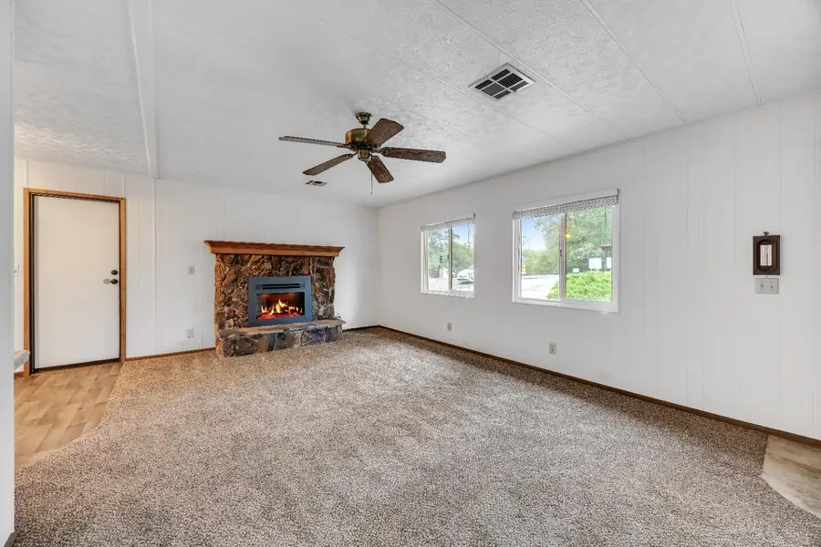 21759 El Lobo Center, Sonora, CA 95370 - Image #3