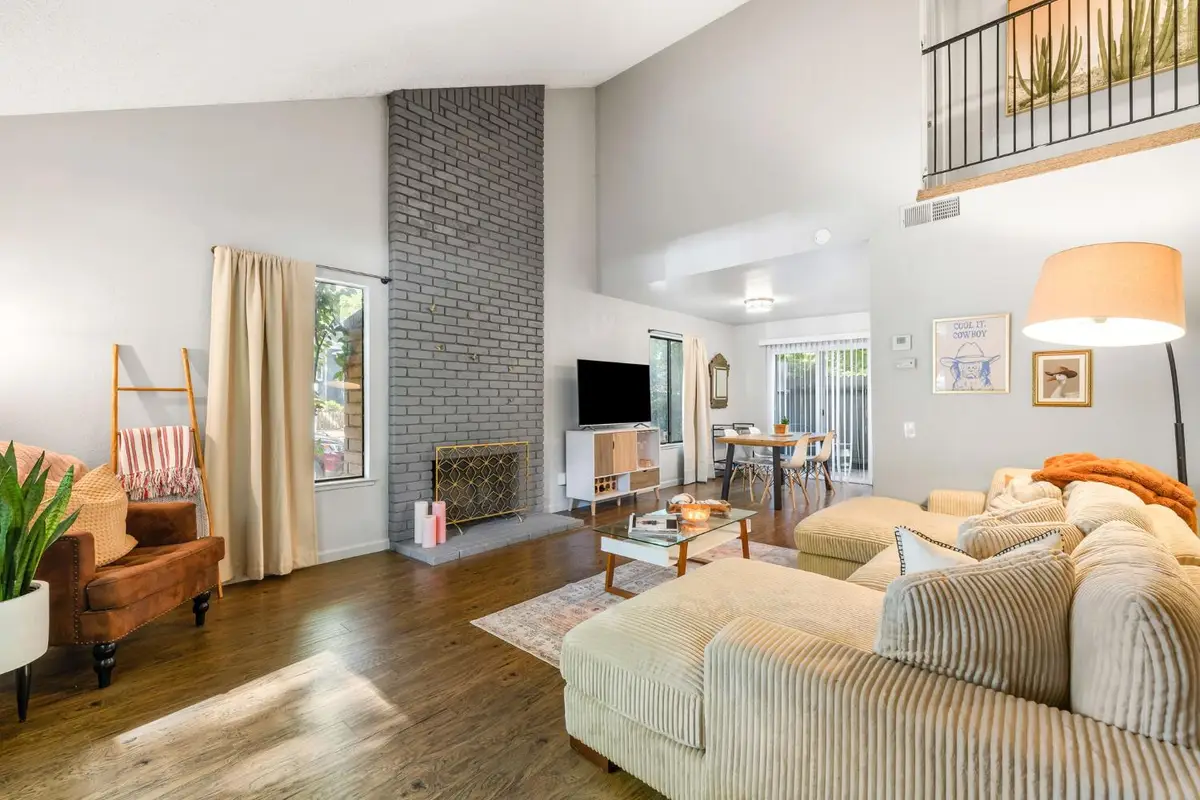 2331 F Street, Sacramento, CA 95816 - Image #1