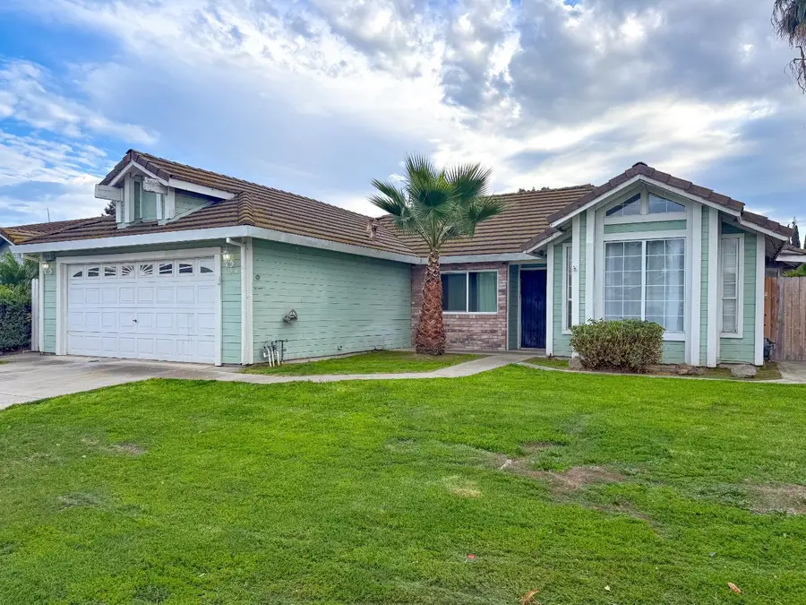 190 Patricia Place, Lathrop, CA 95330 - Image #2