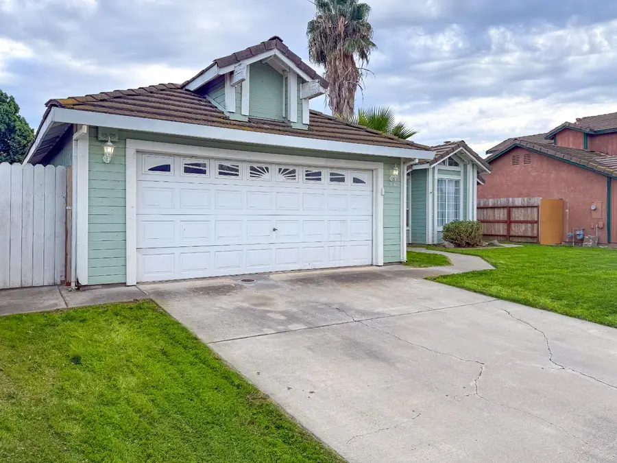 190 Patricia Place, Lathrop, CA 95330 - Image #3